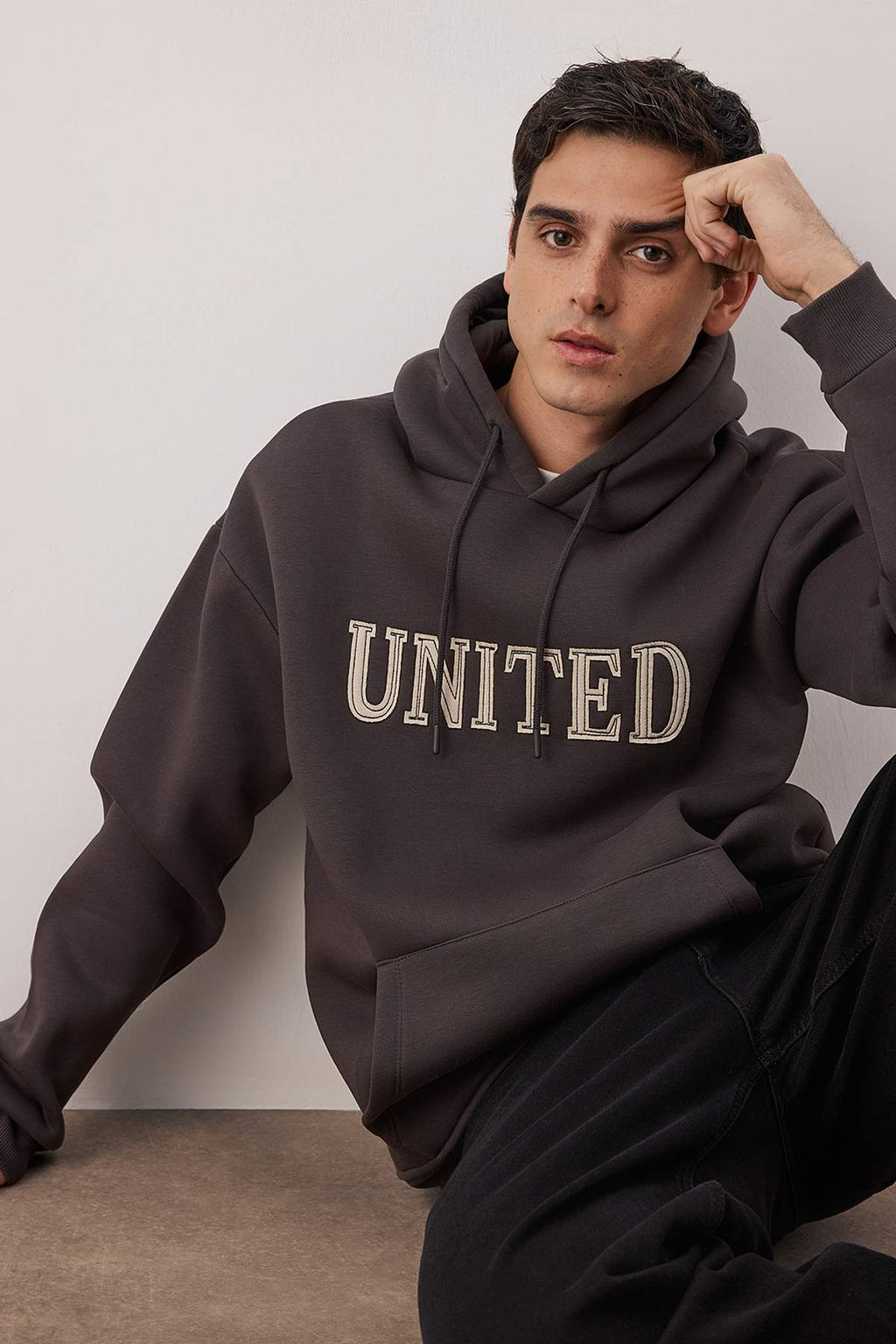 Lacivert Oversize/ Genis Kesim Aplike Nak?sl? Sweatshirt TMNAW26SW00056 - Trendyolmilla фото 15