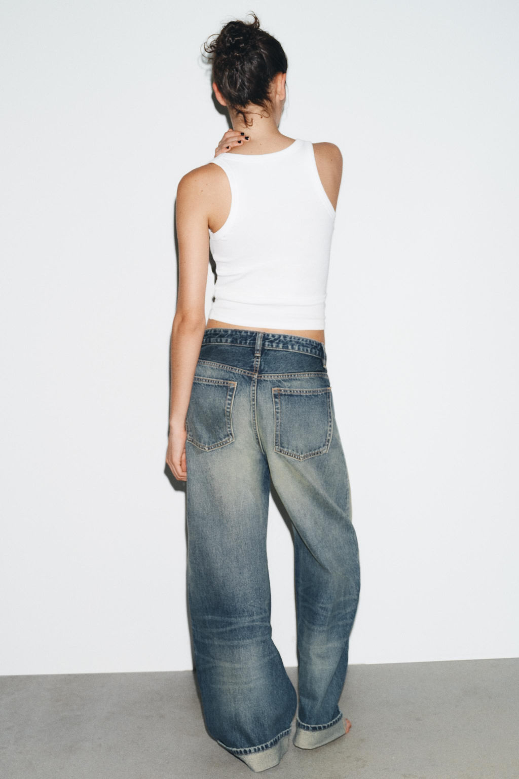 TRF BAGGY FOLDED RIPPED MID-WAIST JEANS - Zara фото 12
