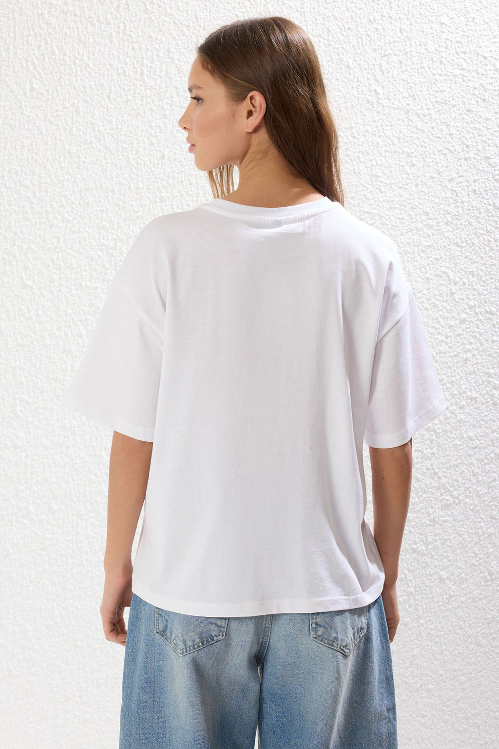 TRENDYOLMILLA Siyah %100 Pamuk Relaxed/Rahat Kal?p Nak?sl? Orme T-Shirt TWOSS25TS00098 фото 5