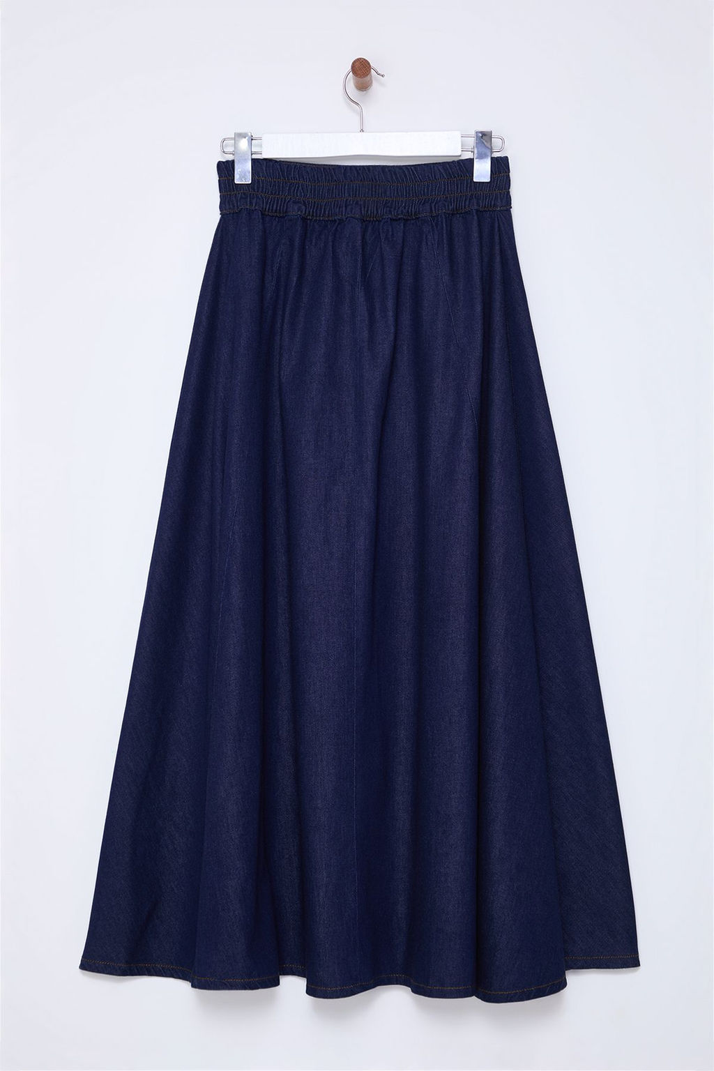 TRENDYOLMILLA Koyu Mavi Volanl? Beli Lastikli Maxi Denim Etek TWOSS25ET00006 фото 7