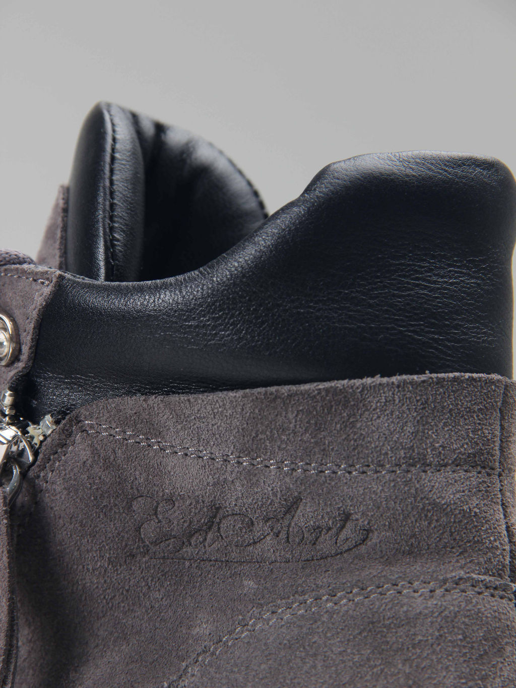 Ботинки 261.uno2bl. серый замок замша/Байка