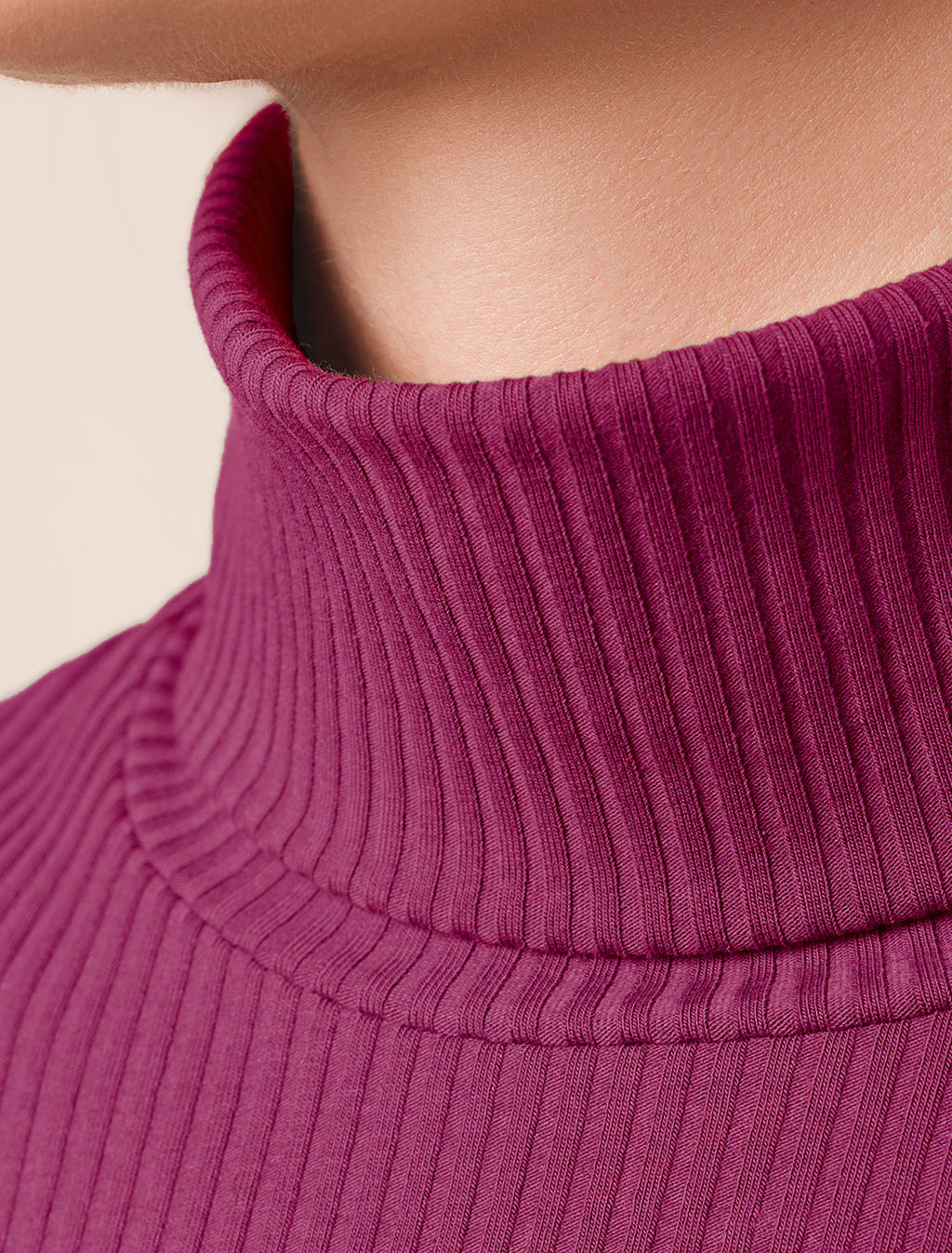 Водолазка из фактурного трикотажа в рубчик - Vilatte фото 2