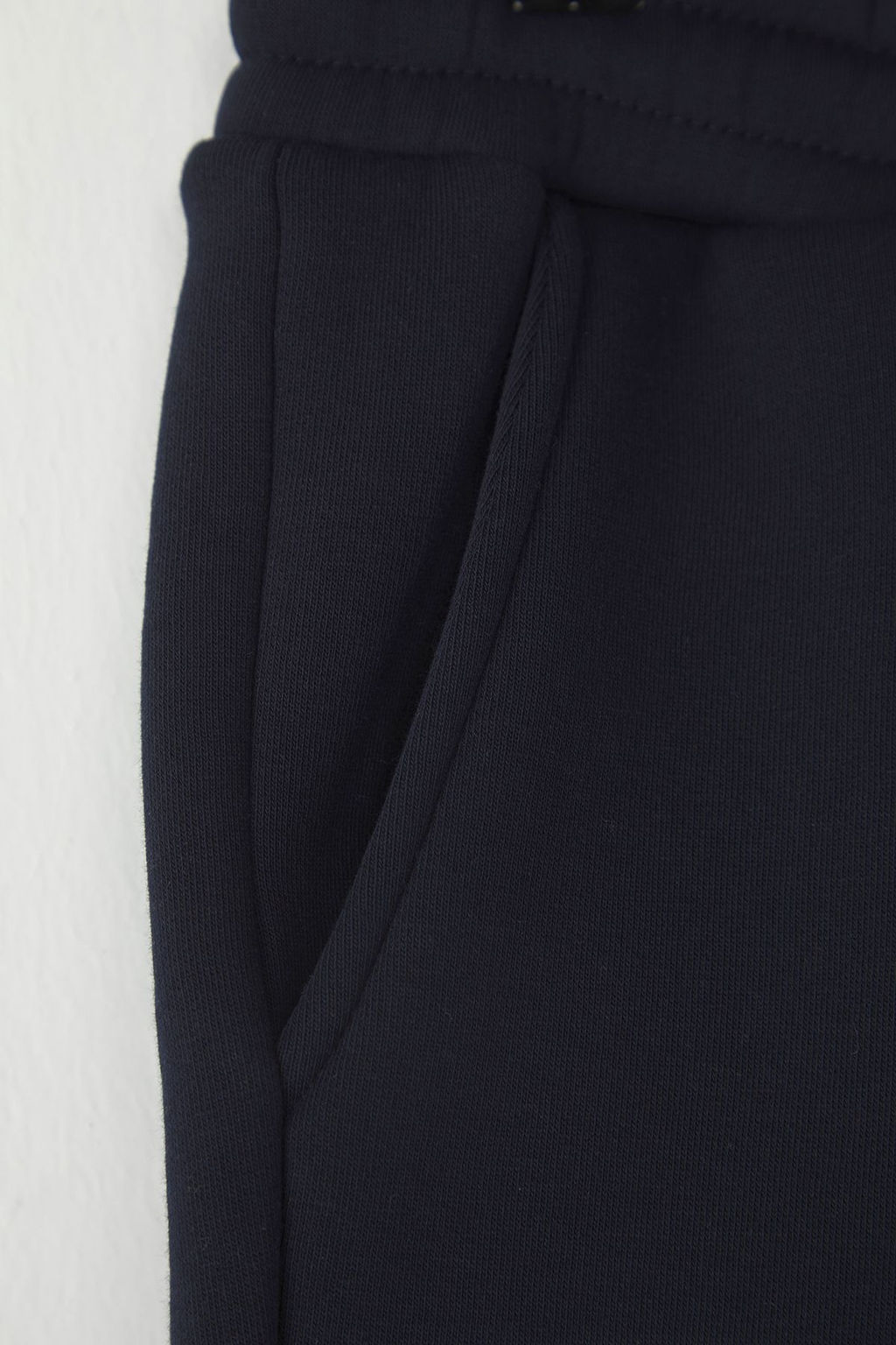 Lacivert Regular/Normal Kesim Kal?n/Ici Polarl? Kabartma Bask?l? Sort TMNSS25SR00011