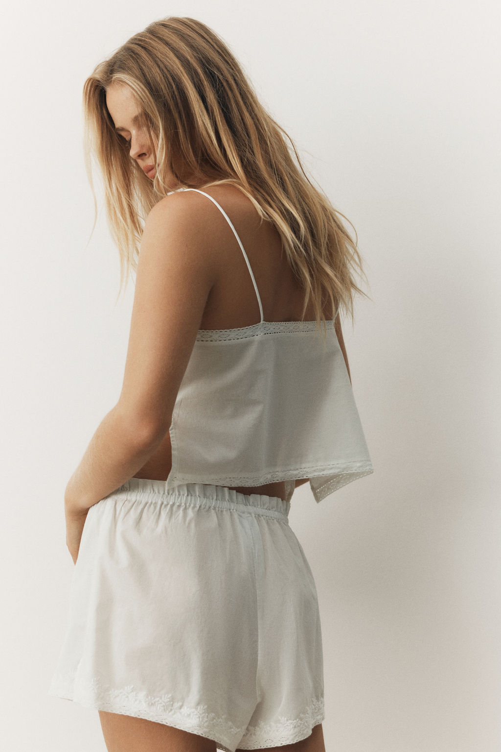 Pijama de algod?n con detalles bordados - H&m фото 4
