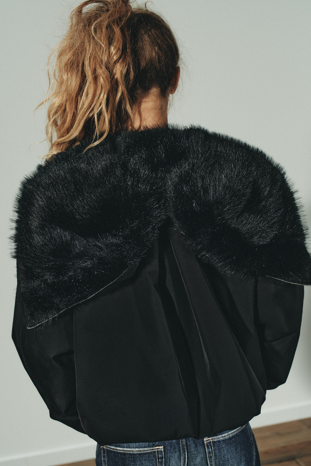 WATER-REPELLENT WINDPROOF QUILTED JACKET WITH FAUX FUR HOOD - Zara фото 8
