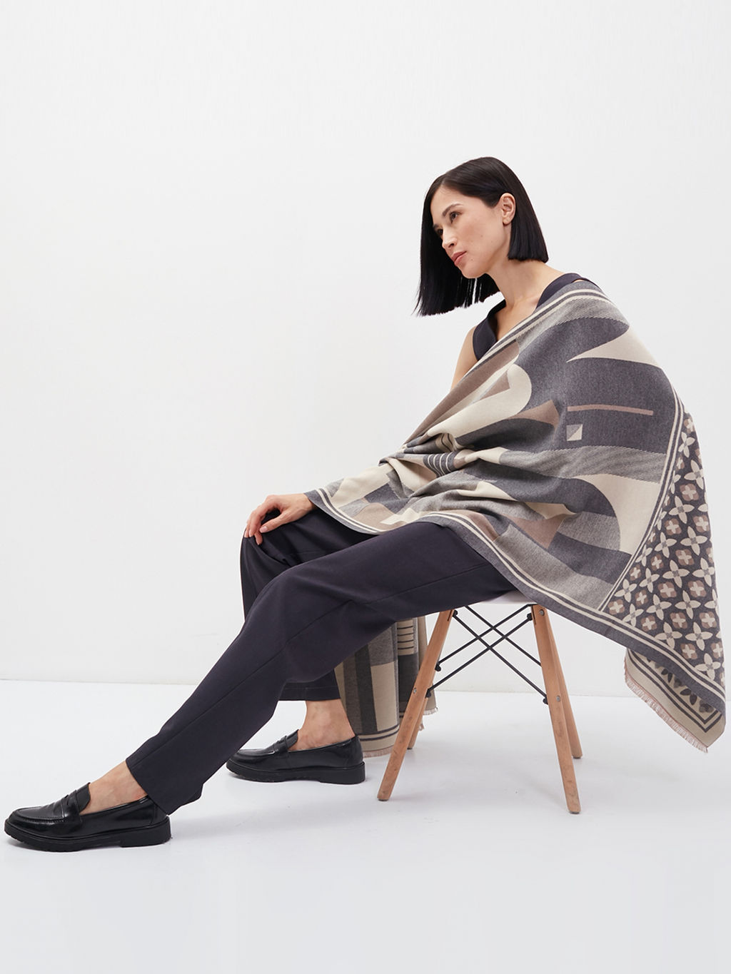 в СОСТАВЕ ШЕРСТЬ и КАШЕМИР! Большой,теплый двусторонний палантин - Tantino фото 3