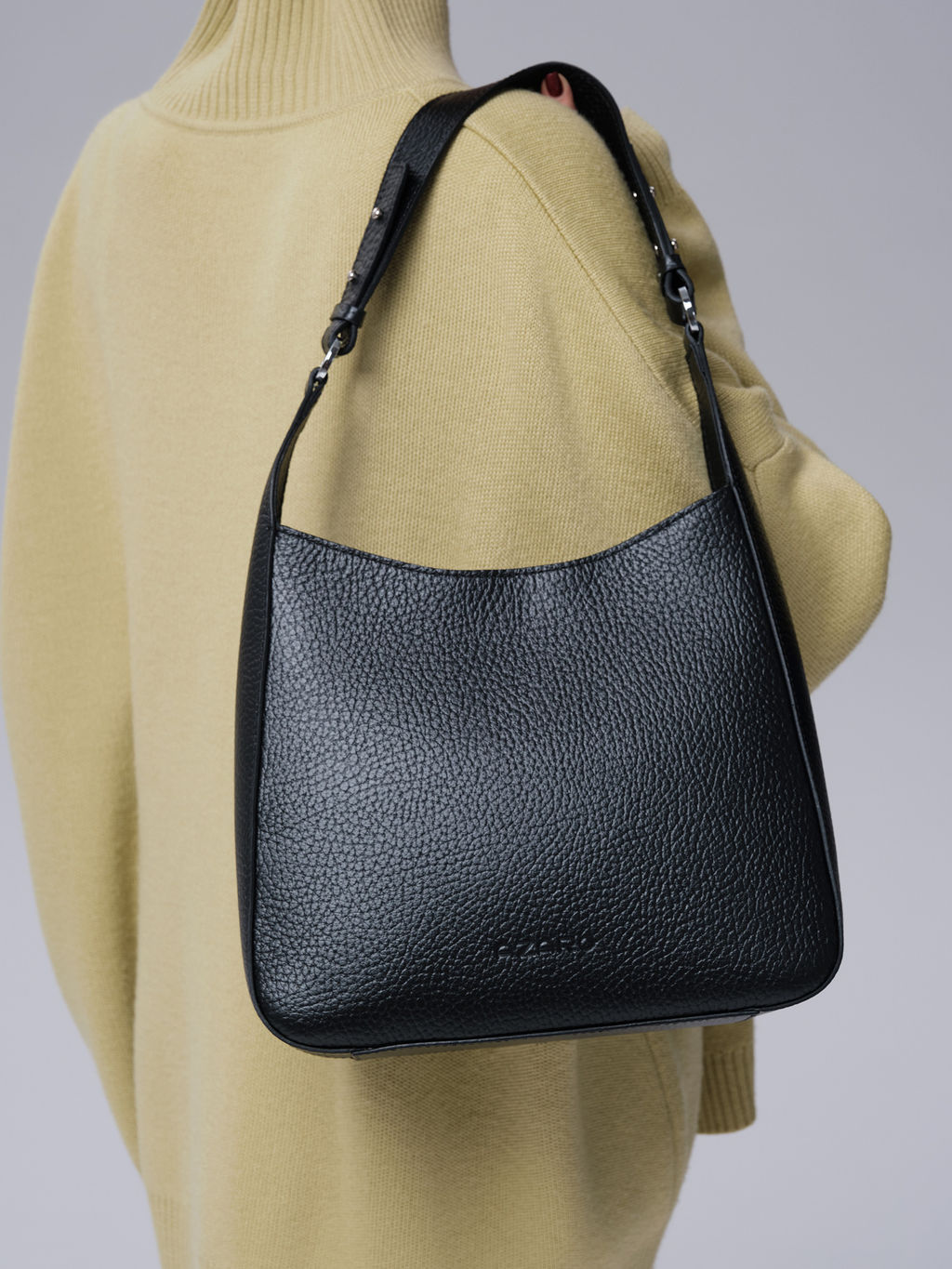 Кожаная сумка Azaro 31027 черный