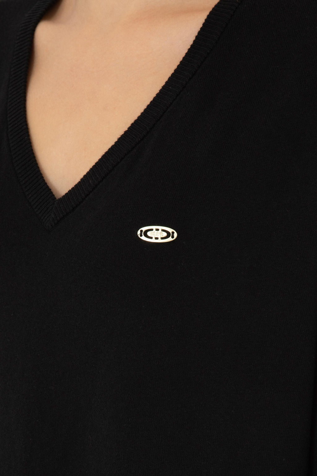 Женский черный базовый свитер с v-образным вырезом Неожиданная скидка в корзине - U.s. polo assn фото 7