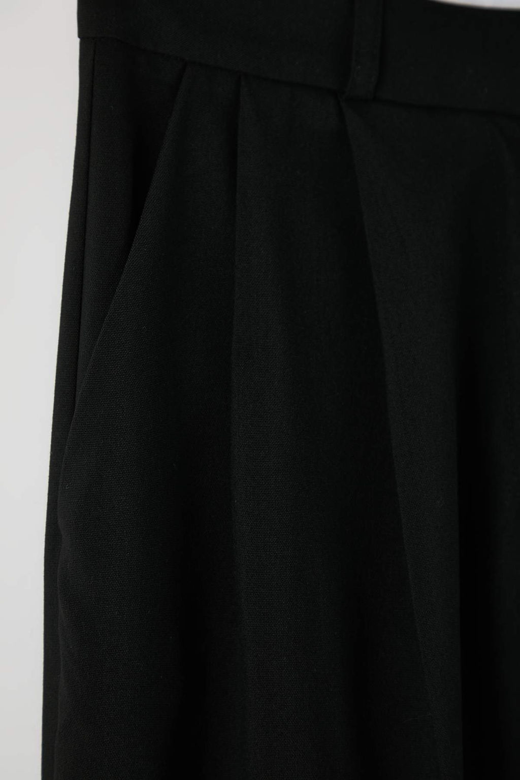 Siyah Pilili Genis Paca Extra Wide Leg Dokumlu Kumas Pantolon TWOAW26PL00155 - Trendyolmilla фото 2