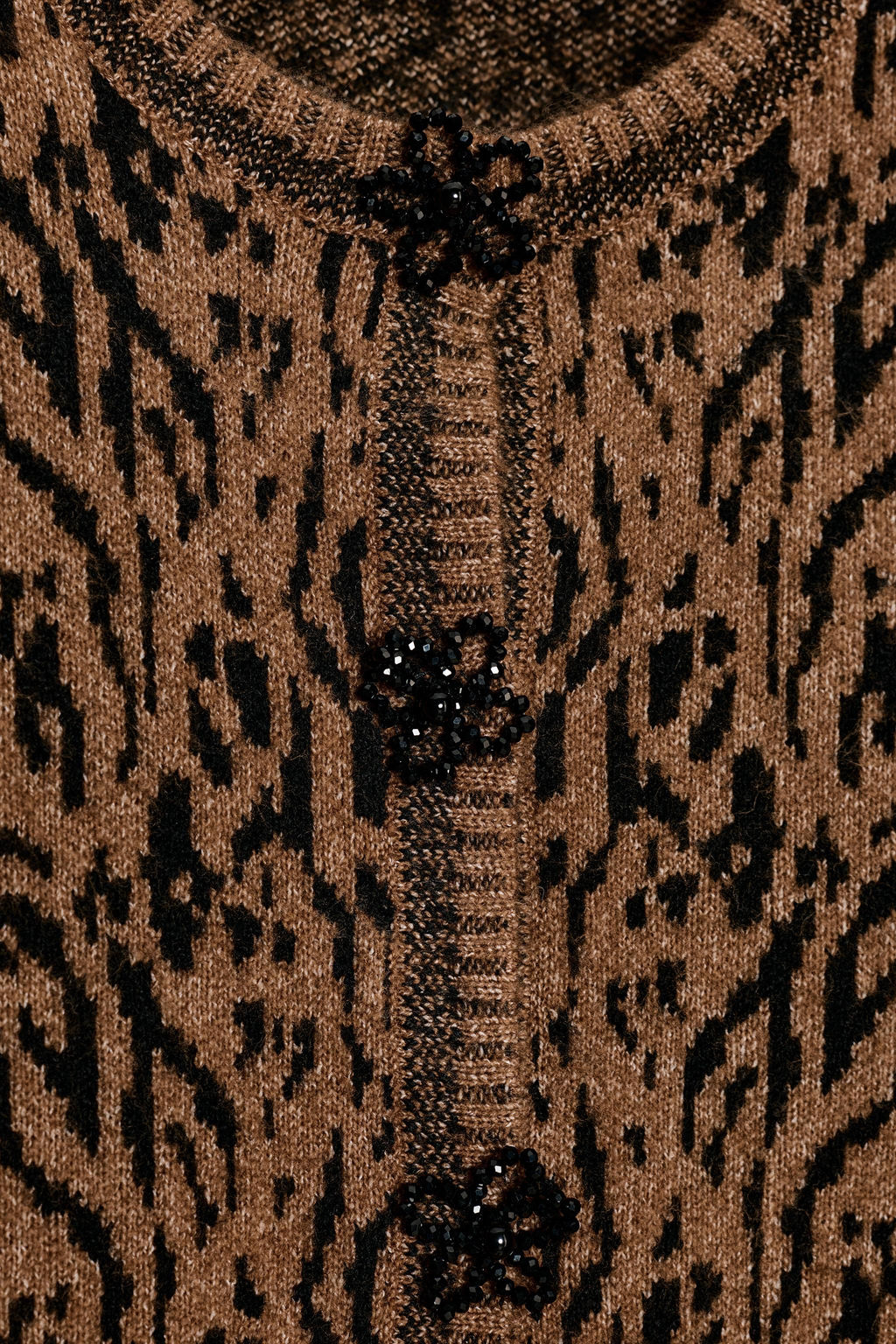 ANIMAL JACQUARD CARDIGAN