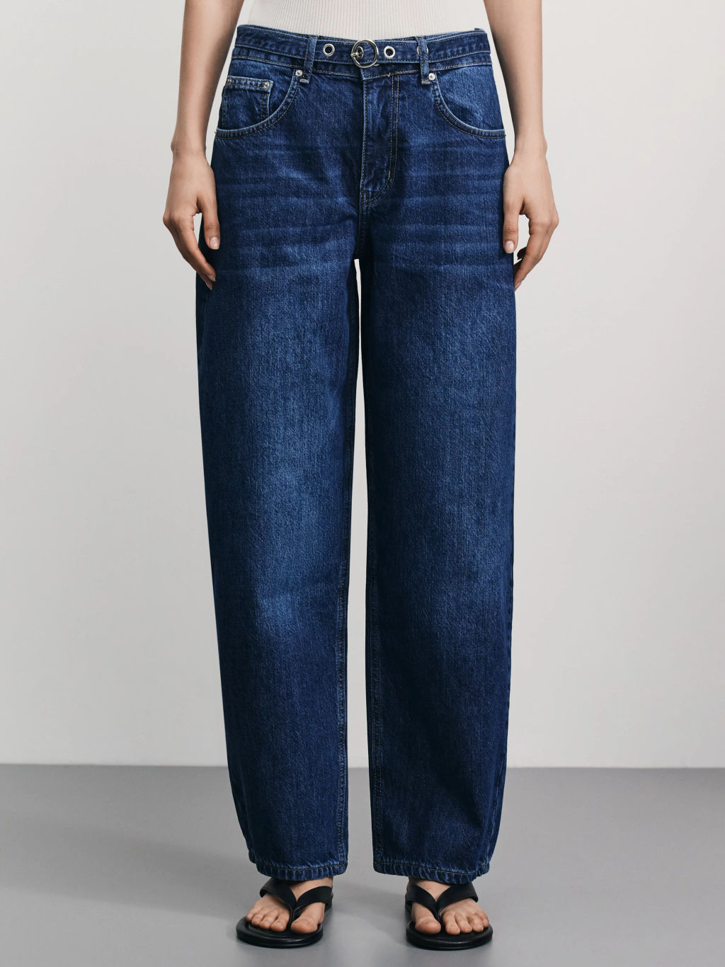 Джинсы barrel с поясом-шнурком / Zarina  фото 2