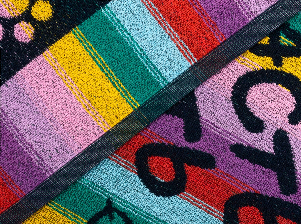 Полотенце махровое 6с102.411ж1 Счастье есть (темно-синяя радужка) 67х150см