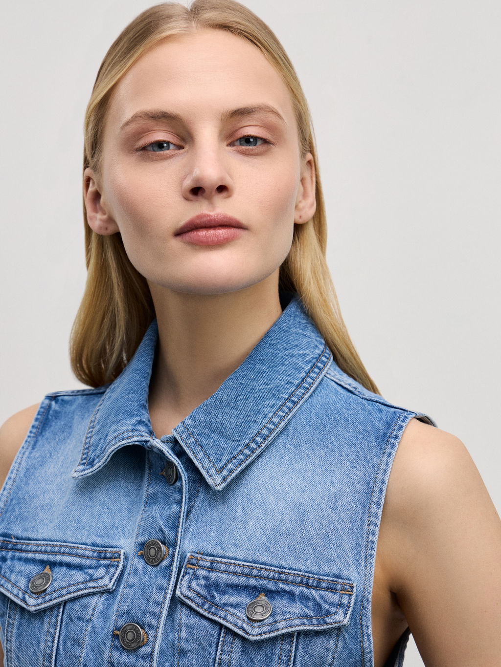 Джинсовый жилет / Zarina  фото 6