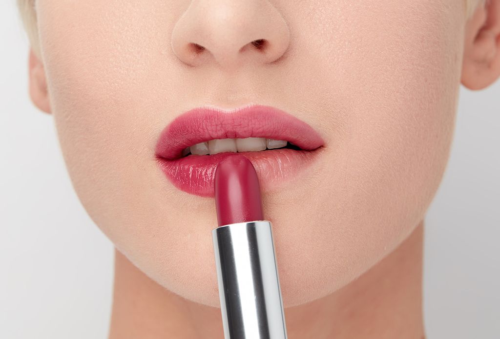 ARTDECO Помада для губ увлажняющая PERFECT COLOR LIPSTICK тон 926, 4 г  фото 2