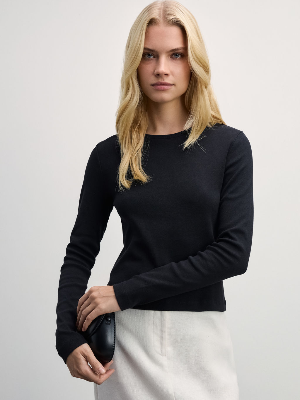 Базовый укороченный лонгслив из хлопка / Zarina