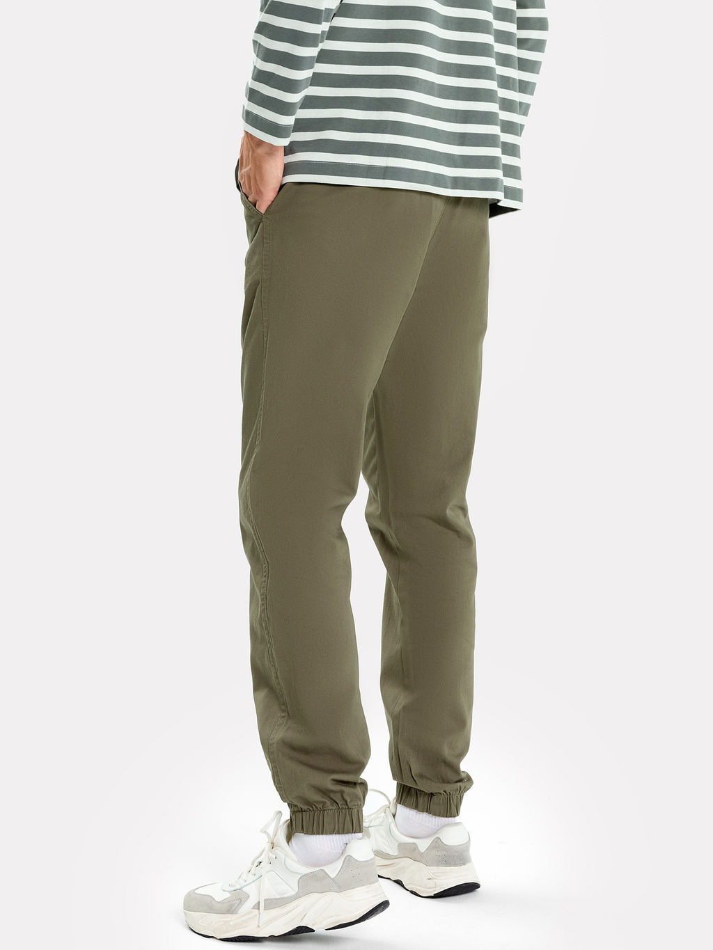 Брюки мужские текстильные в зеленом оттенке - Mark formelle фото 3