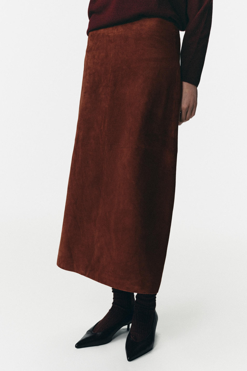 100% SUEDE LEATHER MIDI SKIRT LIMITED EDITION - Zara фото 6