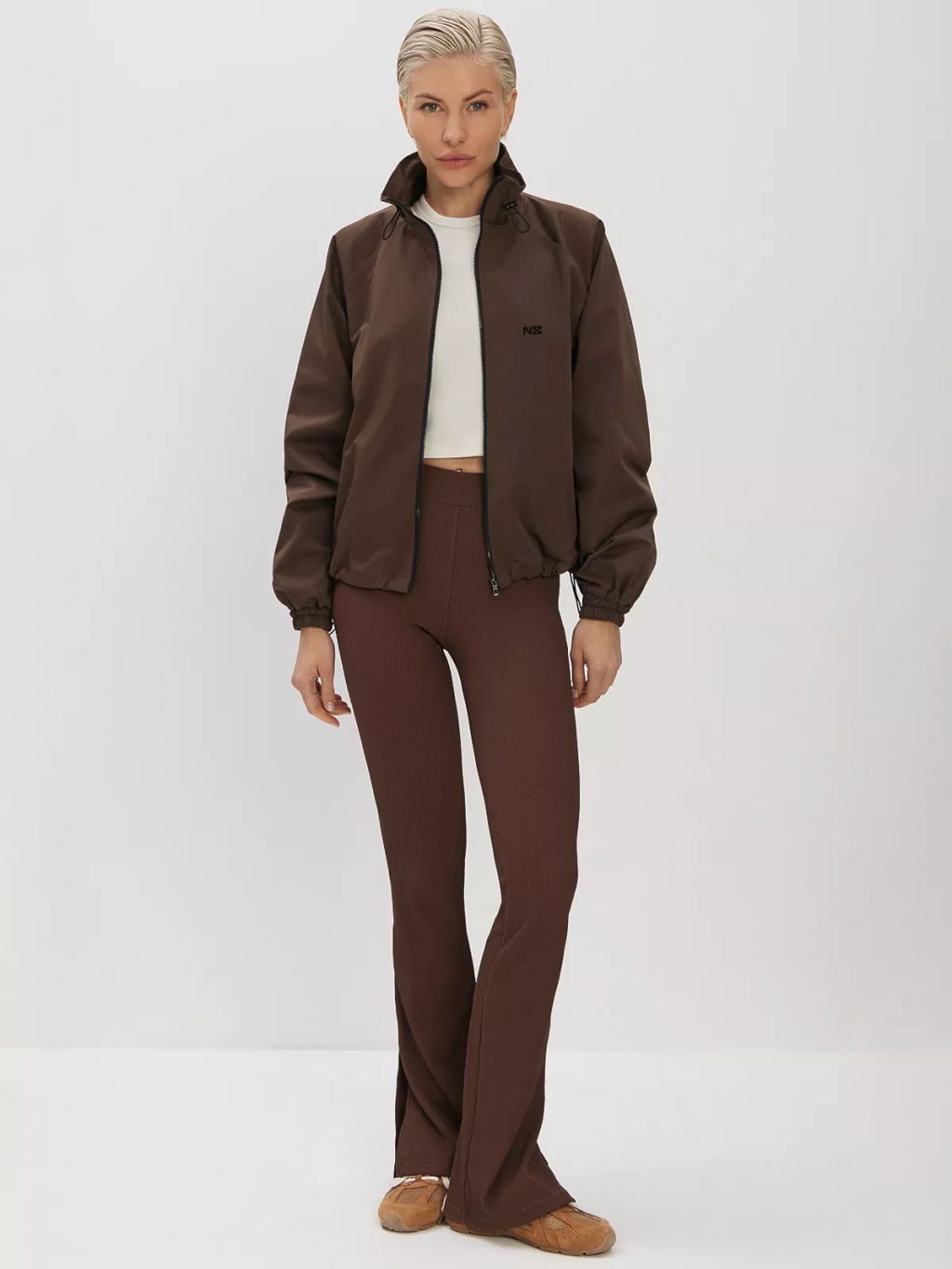 Ветровка демисезонная