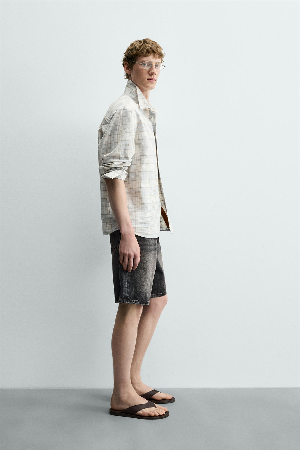 BERMUDA DENIM RELAXED FIT / Gris oscuro