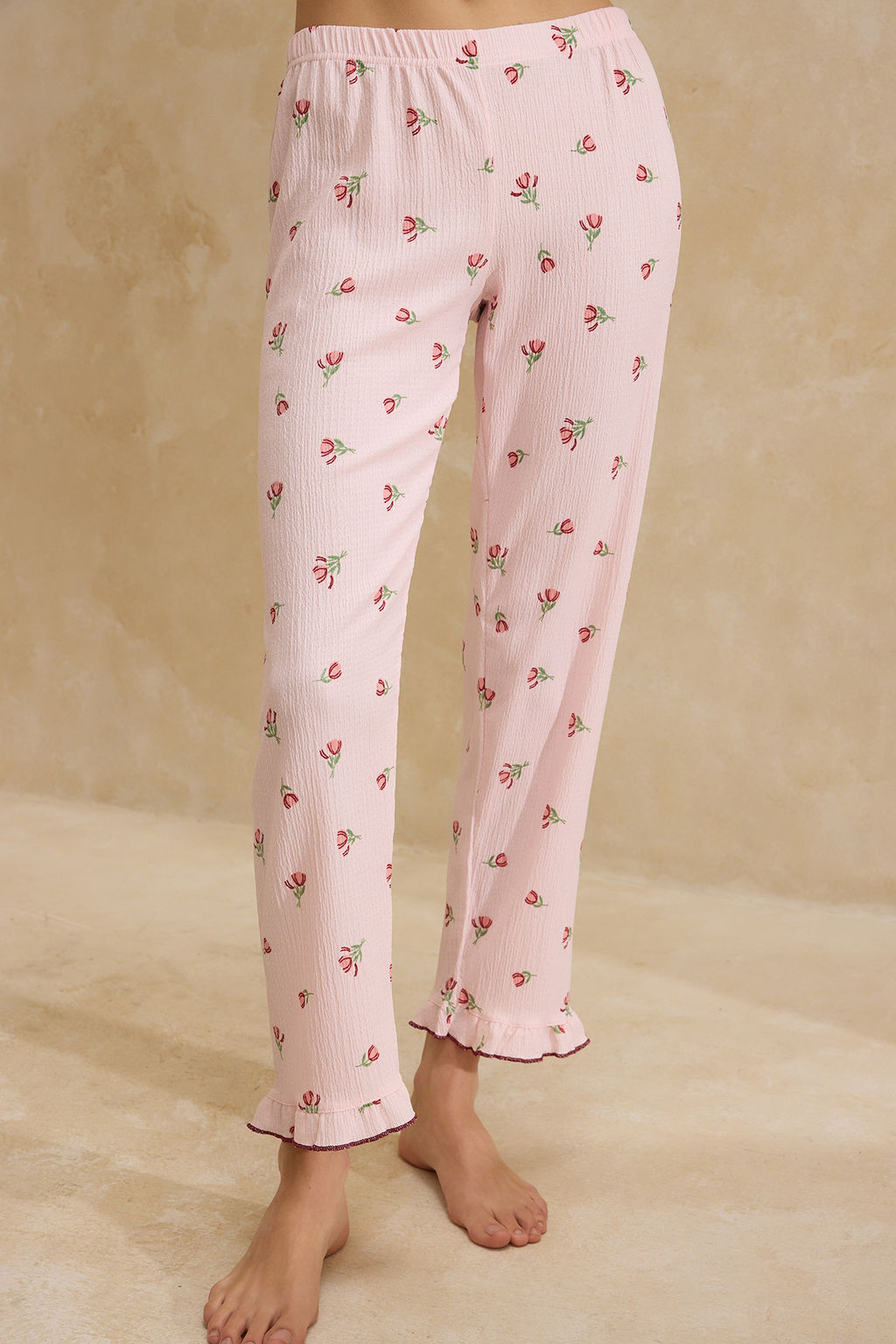 Pembe Cicekli F?rf?r ve Baby Overloklu Burumcuk Dokulu Orme Pijama Tak?m? THMSS26PT00017 - Trendyolmilla фото 10