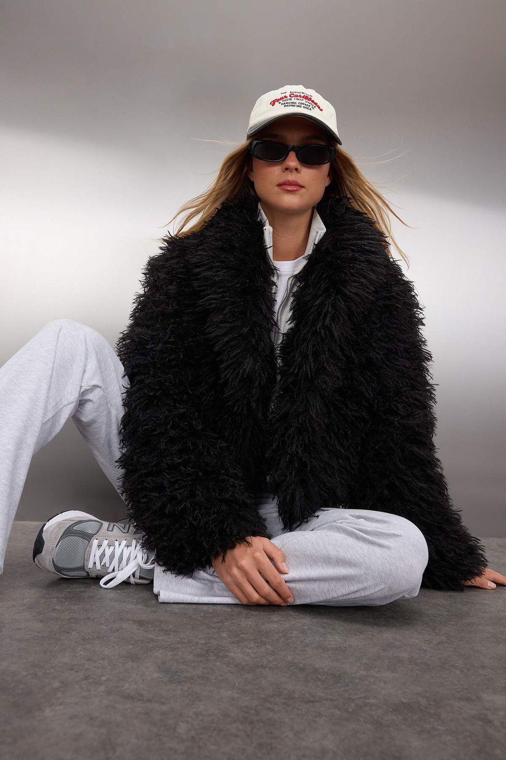Siyah Oversize Kal?p Kurk Mont TWOAW26MO00051