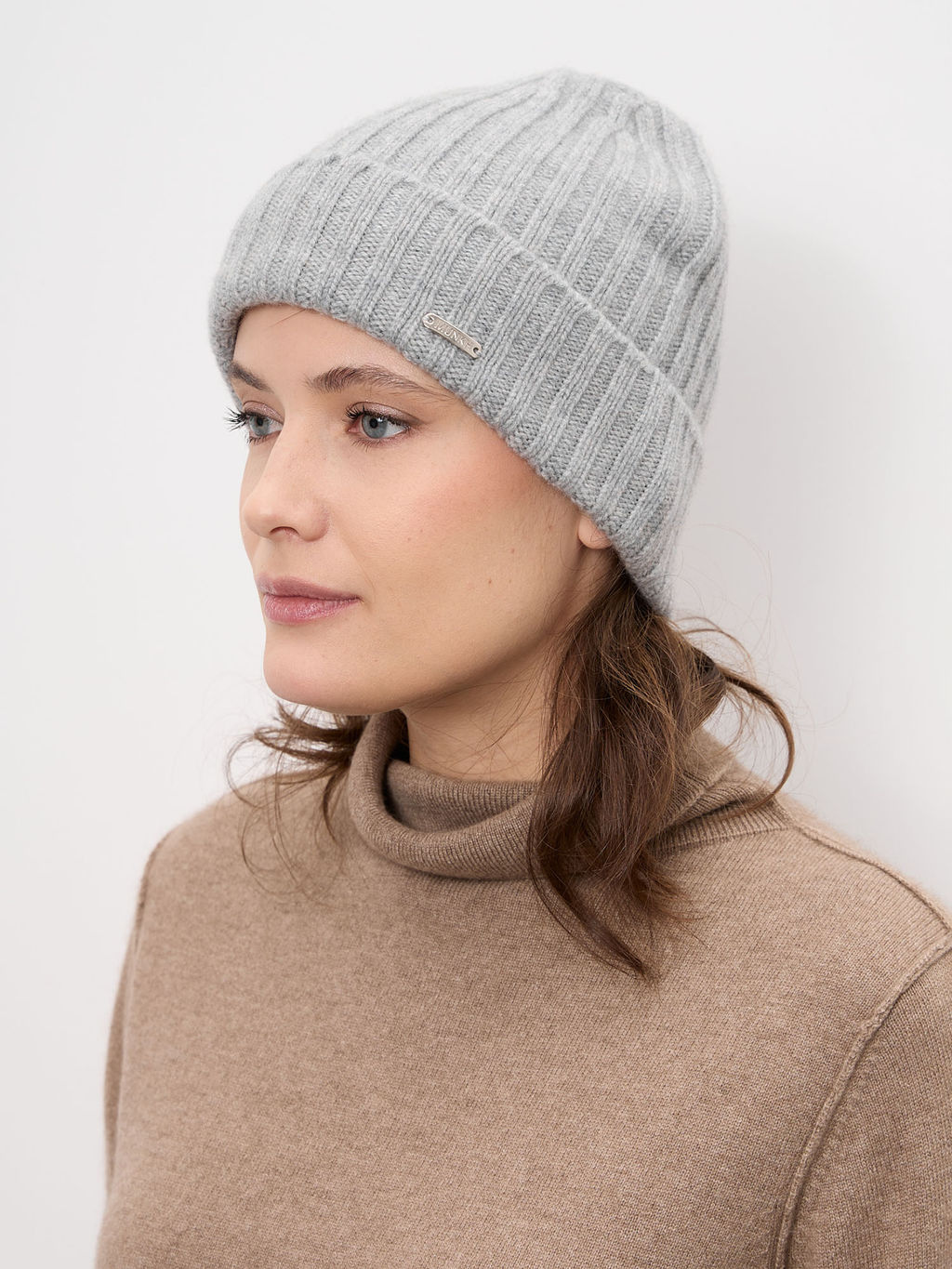 Шапка из кашемира 04336 серо-голубая