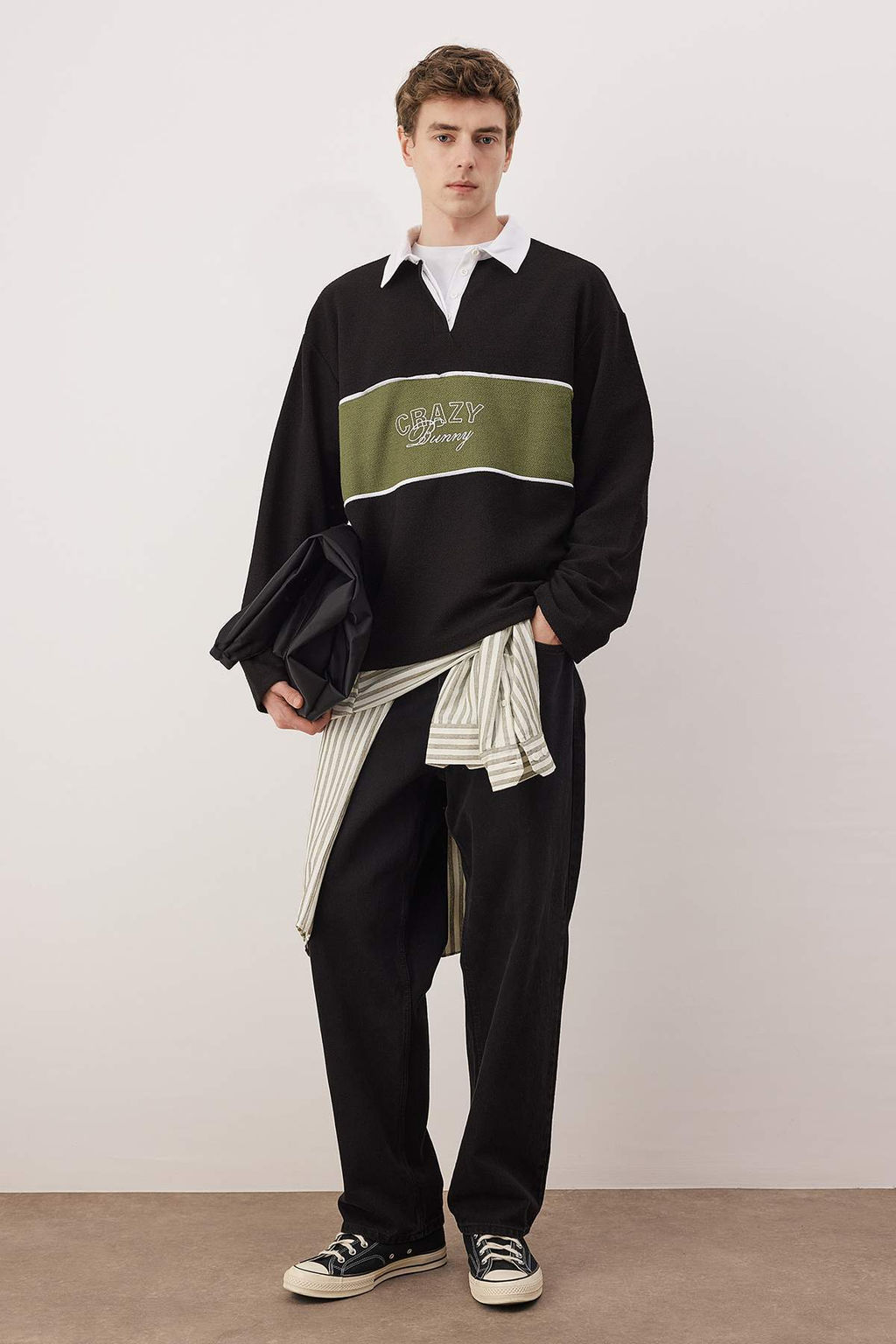 Siyah Yeni Oversize/Genis Kesim Nak?s Detayl? Kal?n Polo Yaka Sweatshirt TMNAW26SW00027 - Trendyolmilla фото 5