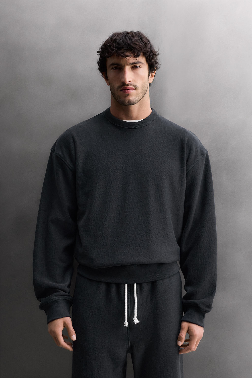 RELAXED FIT CREW NECK SWEATSHIRT - Zara фото 15