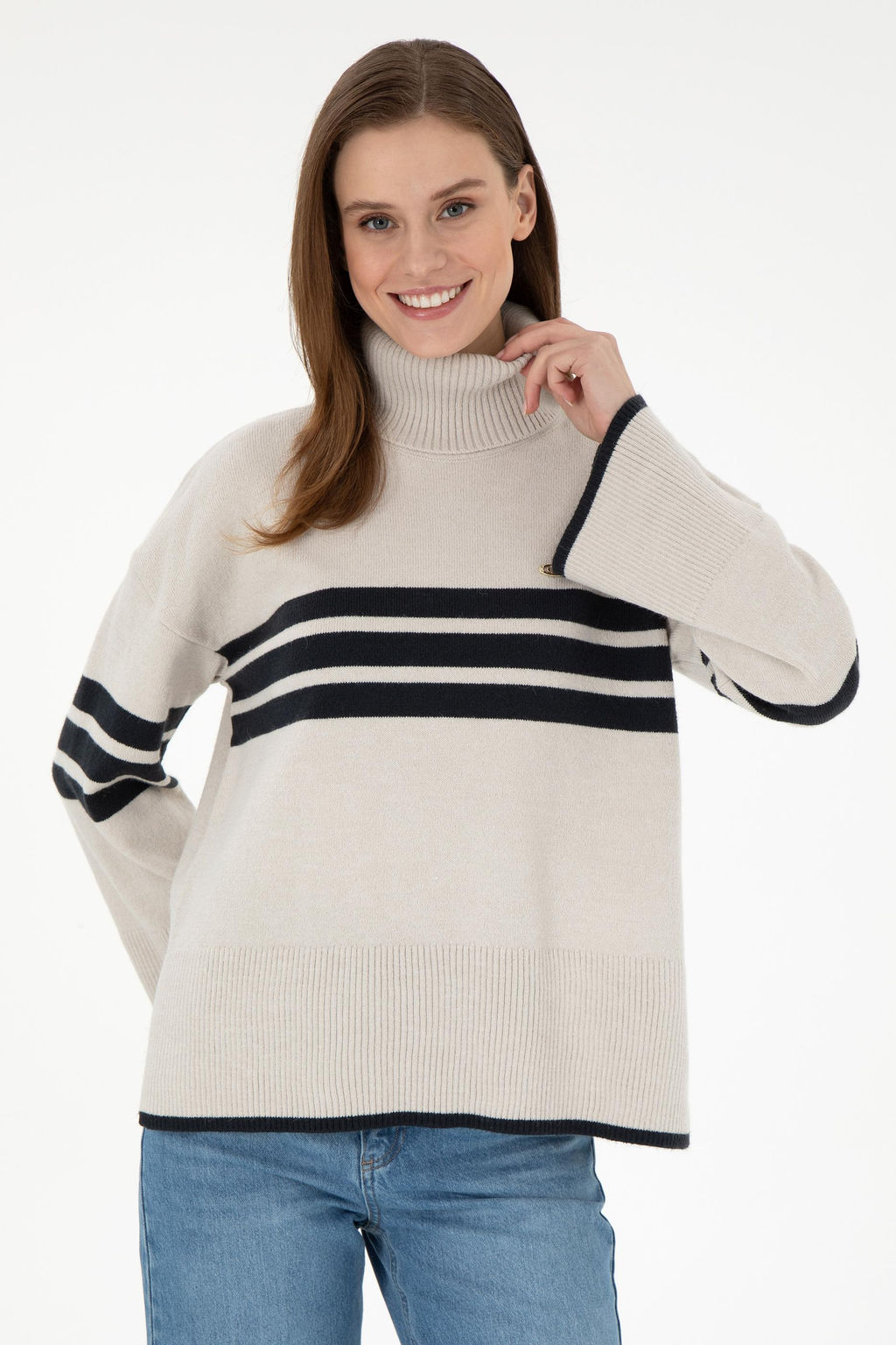 Женская водолазка с каменным воротником Неожиданная скидка в корзине