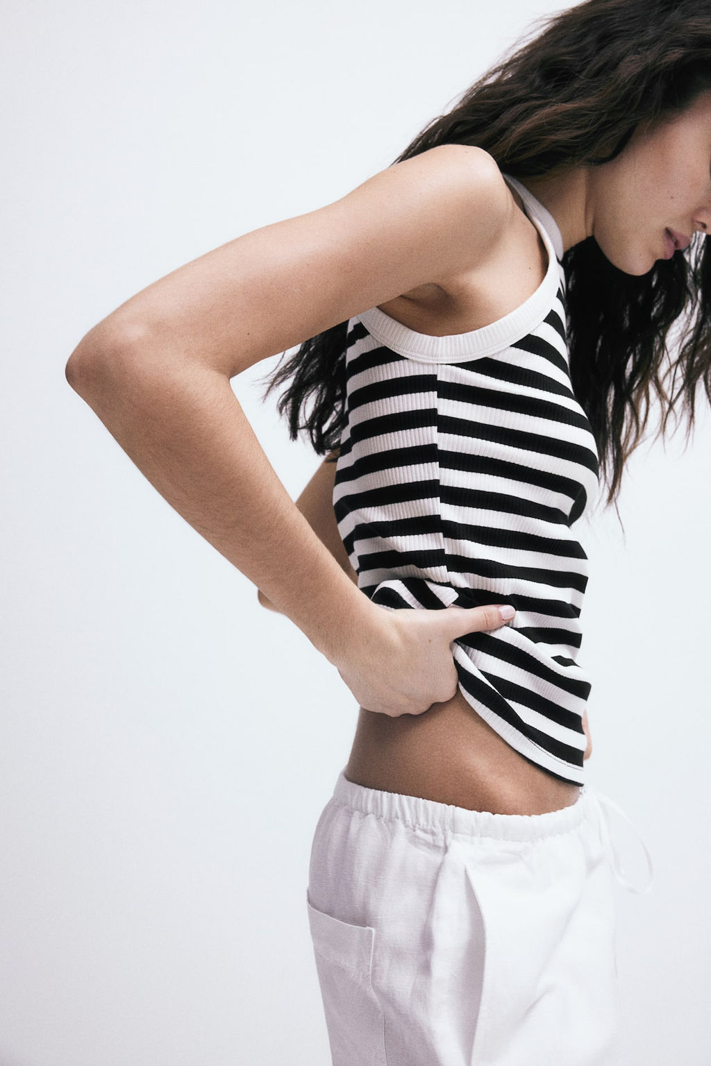 Top sin mangas en canale - H&m фото 3