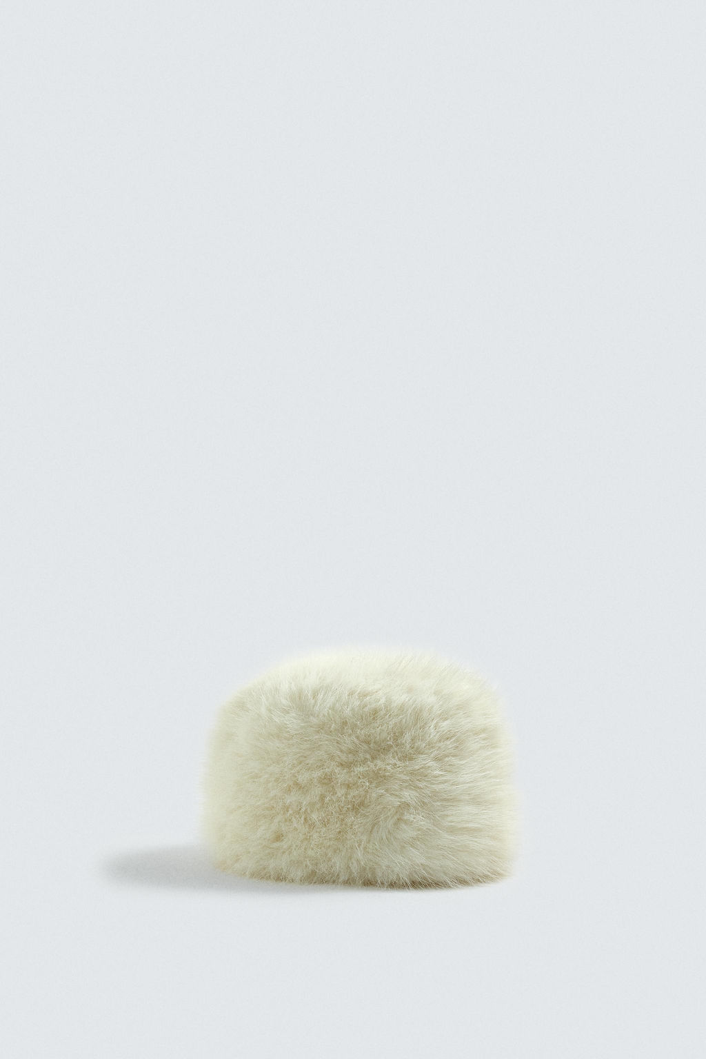 FAUX FUR HAT HARRY LAMBERT FOR ZARA X DISNEY  фото 2