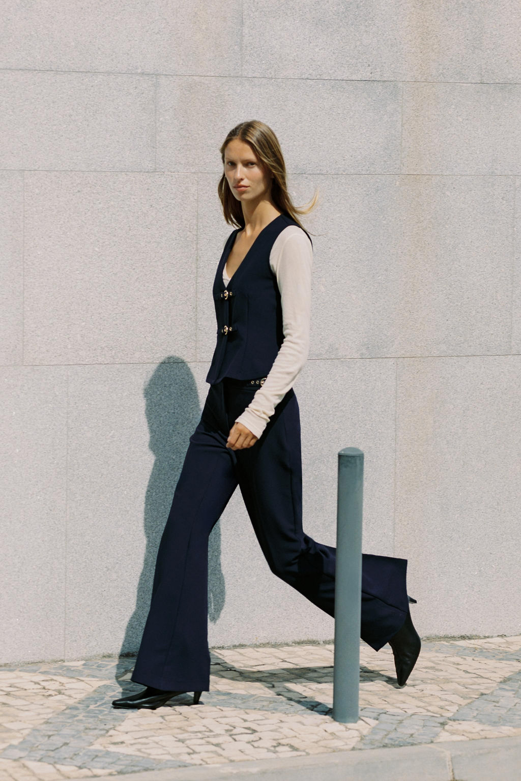 FLARE TROUSERS WITH BUCKLES - Zara фото 9