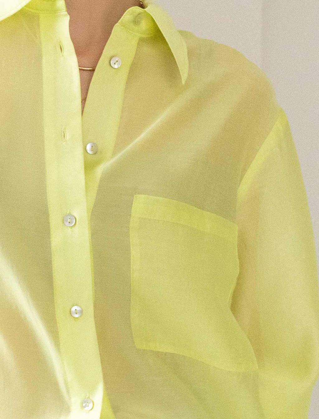 Блузка из полупрозрачного лиоцелла с натуральным шелком. - Vilatte фото 2