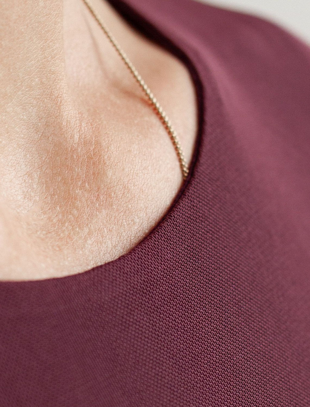 D22.238 Платье женское бургунди