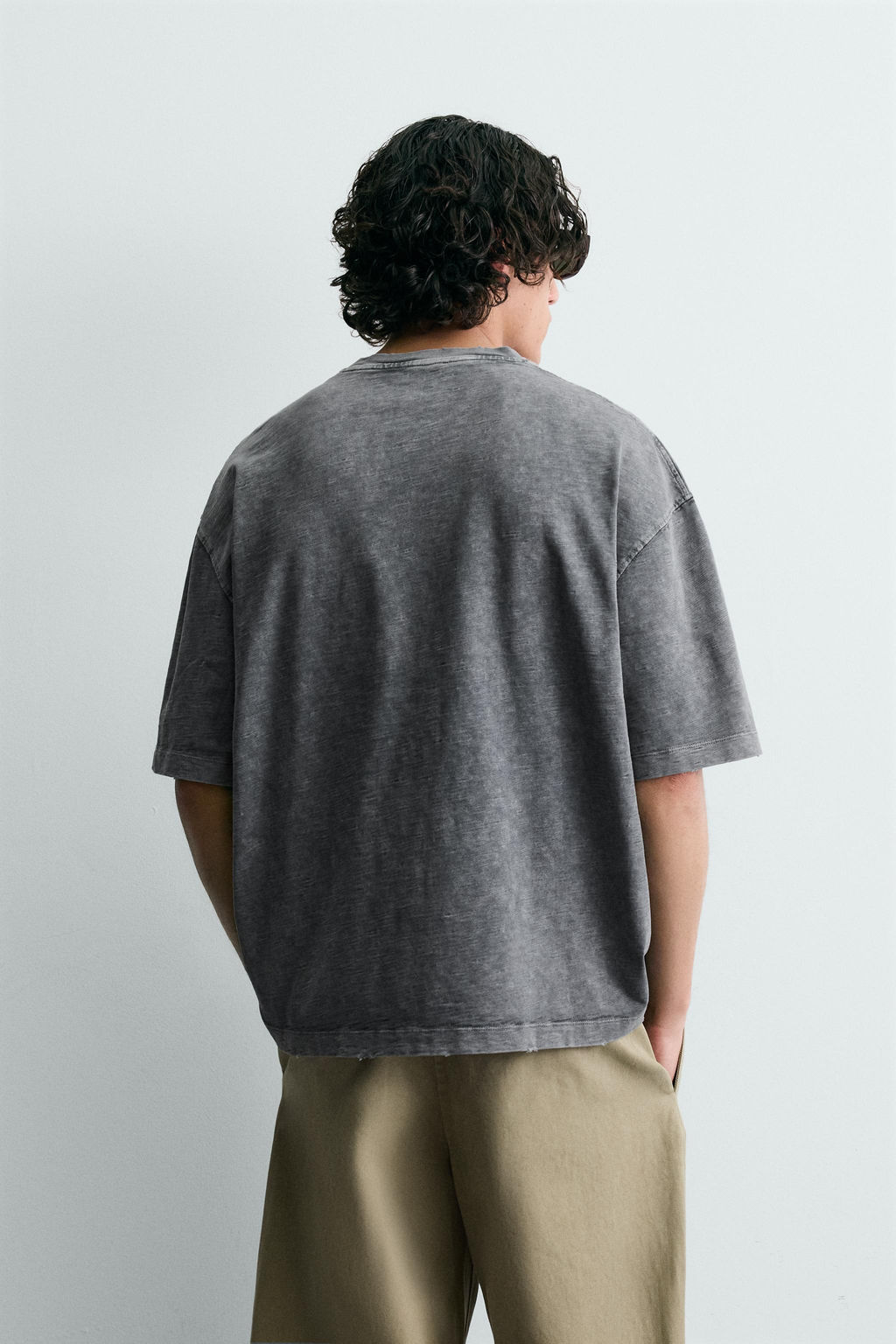 CAMISETA RELAXED FIT ESTRUCTURA FLAM? LAVADO / Antracita oscuro - Zara фото 3