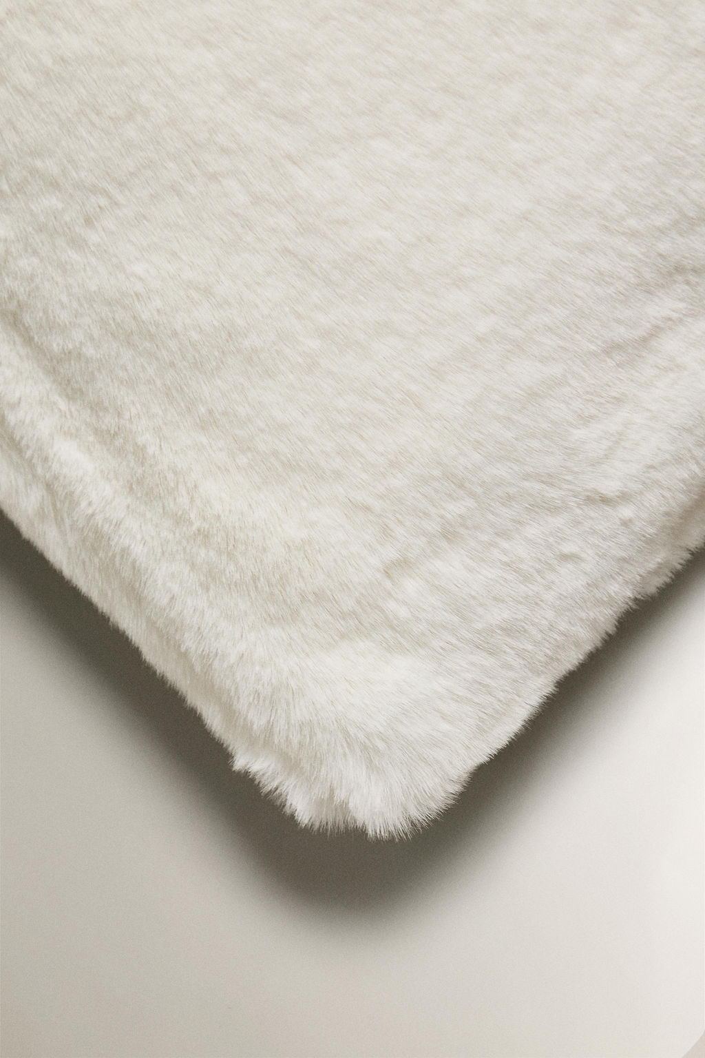FAUX FUR CUSHION COVER - Zara фото 2