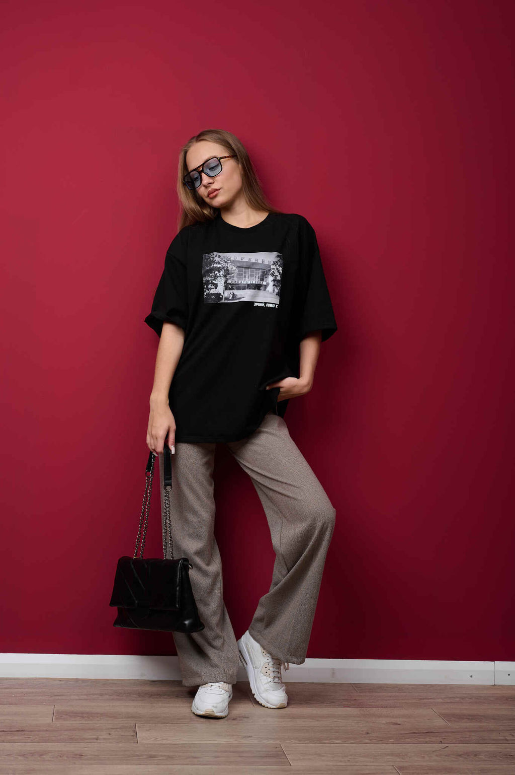 Футболка оверсайз унисекс " Эрвий" черный