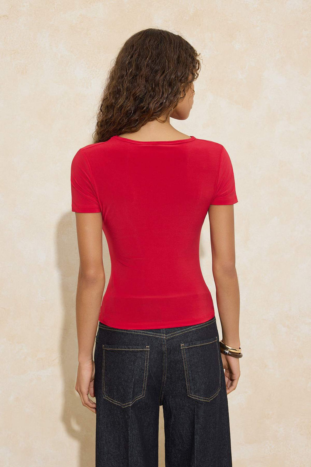 K?rm?z? Fitted/Vucuda Oturan K?sa Kollu Buzgu Detayl? Premium Yumusak Orme Bluz TWOSS26BZ00016 - Trendyolmilla фото 4