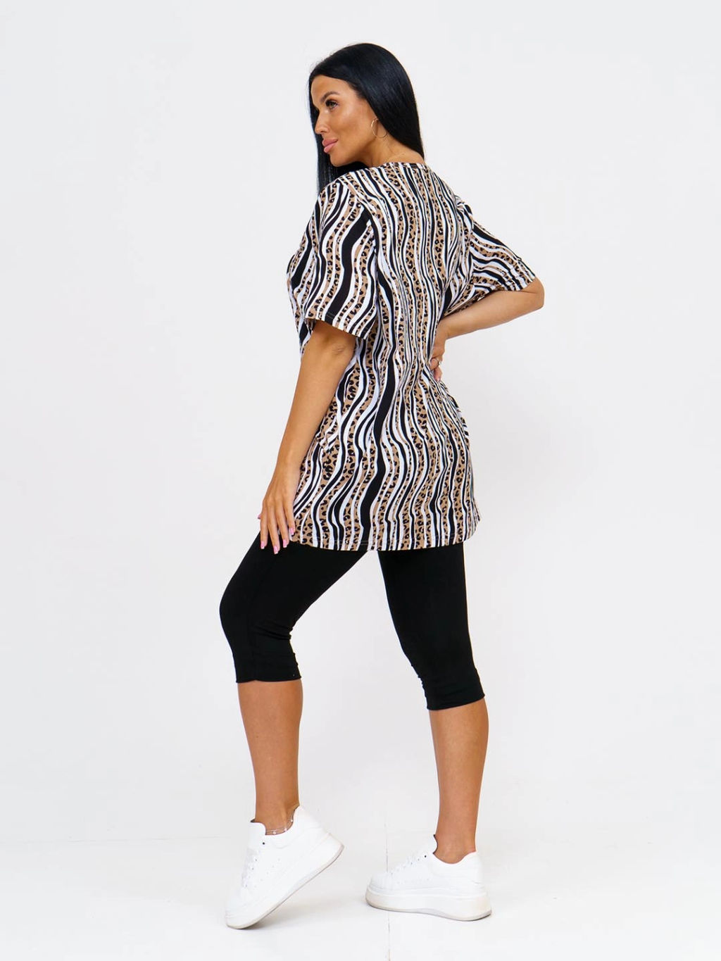 Костюм женский, цвет бежевый