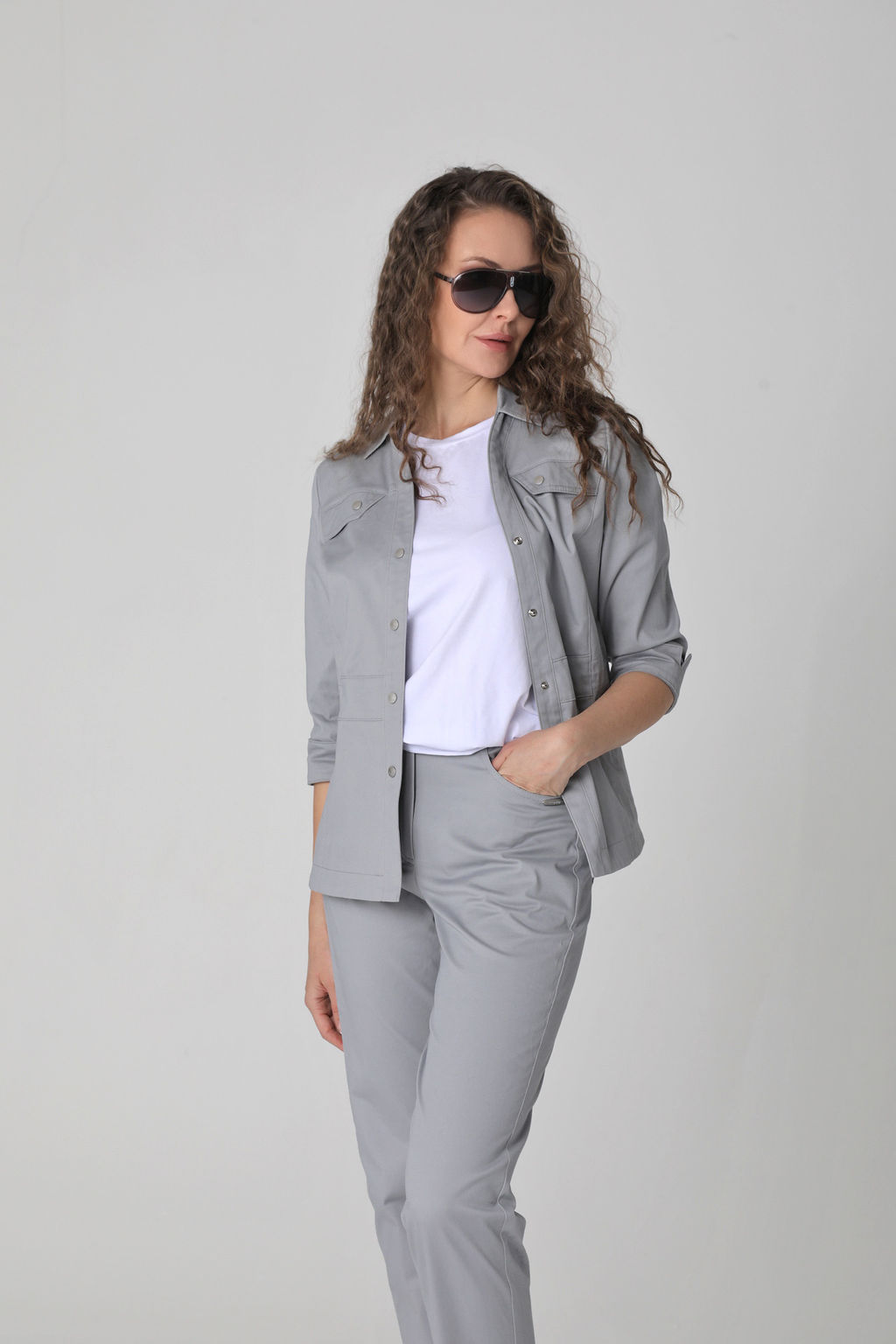 25210 Жакет серый