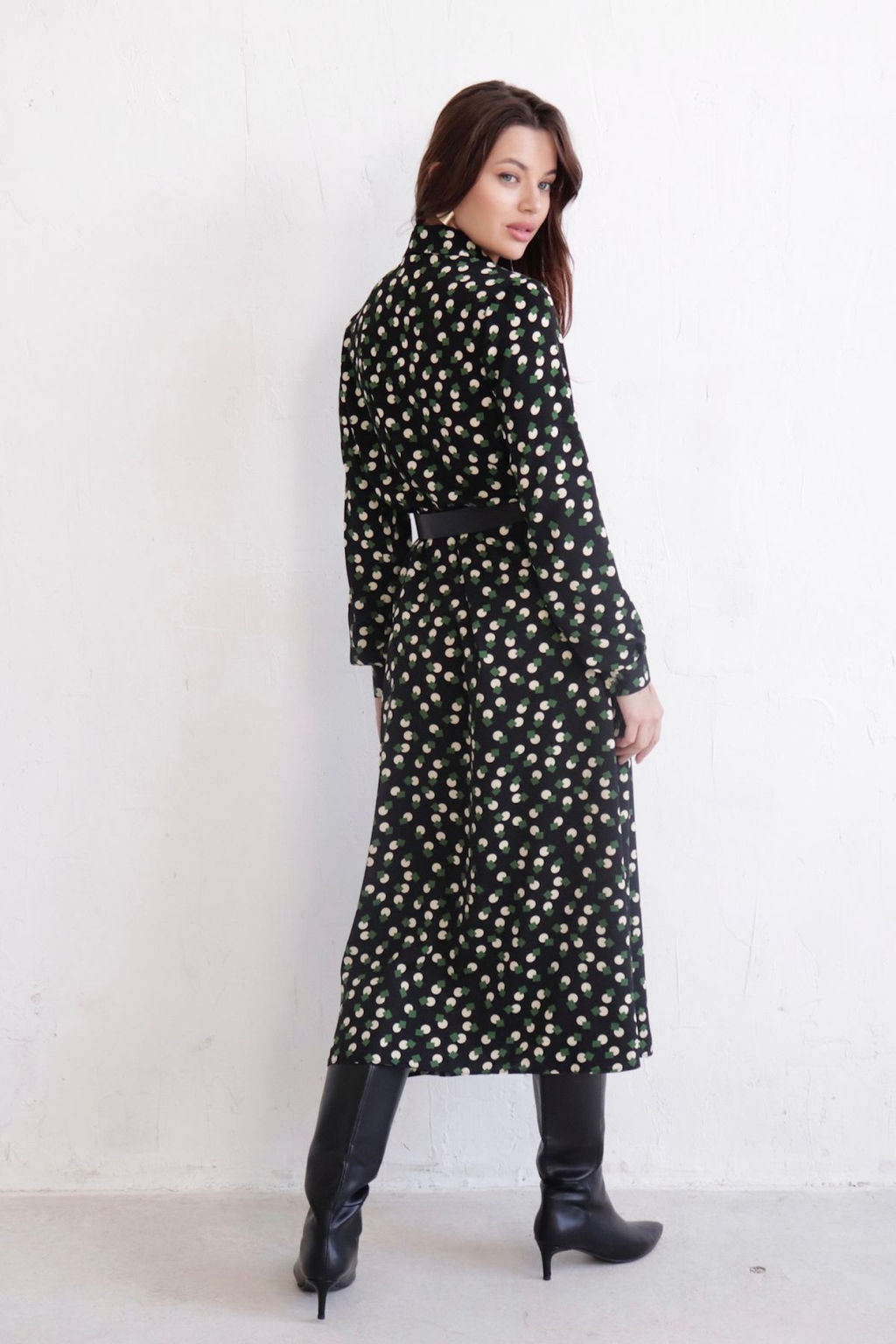 11128 Платье-рубашка удлинённое чёрное с принтом - Martichelli фото 12