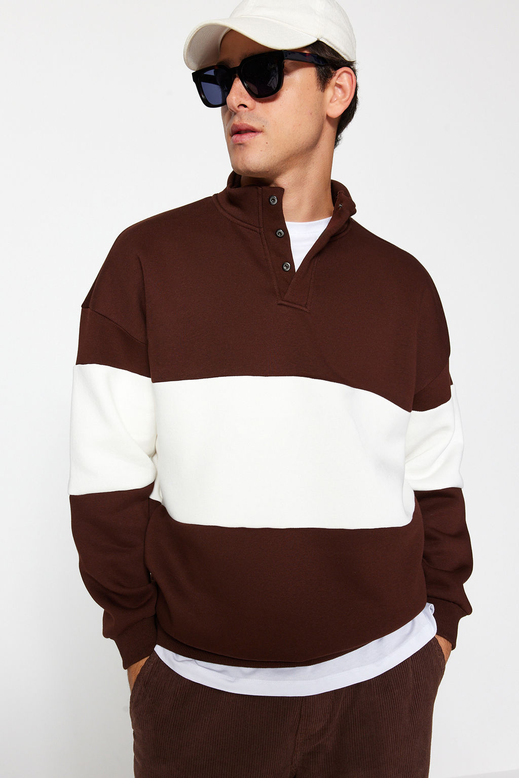 TRENDYOL MAN Siyah Oversize/Genis Kesim C?tc?tl? Renk Ici Polar Pamuklu Sweatshirt TMNAW24SW00160 - Trendyolmilla фото 10
