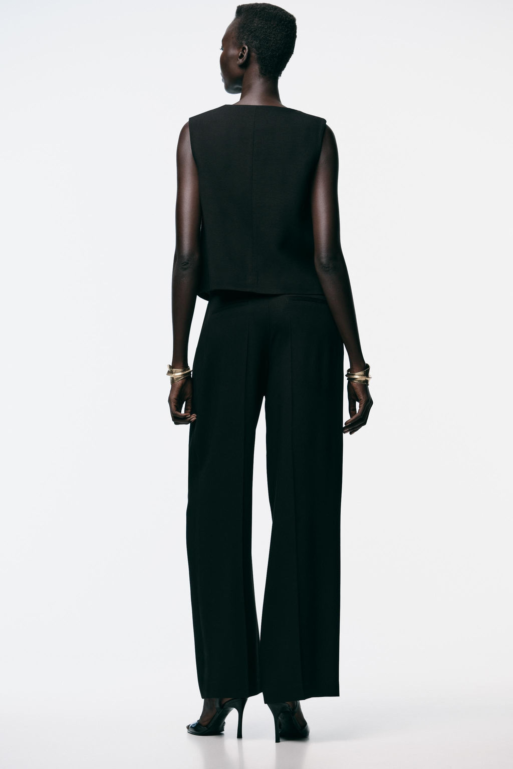 WIDE-LEG TROUSERS WITH DARTS