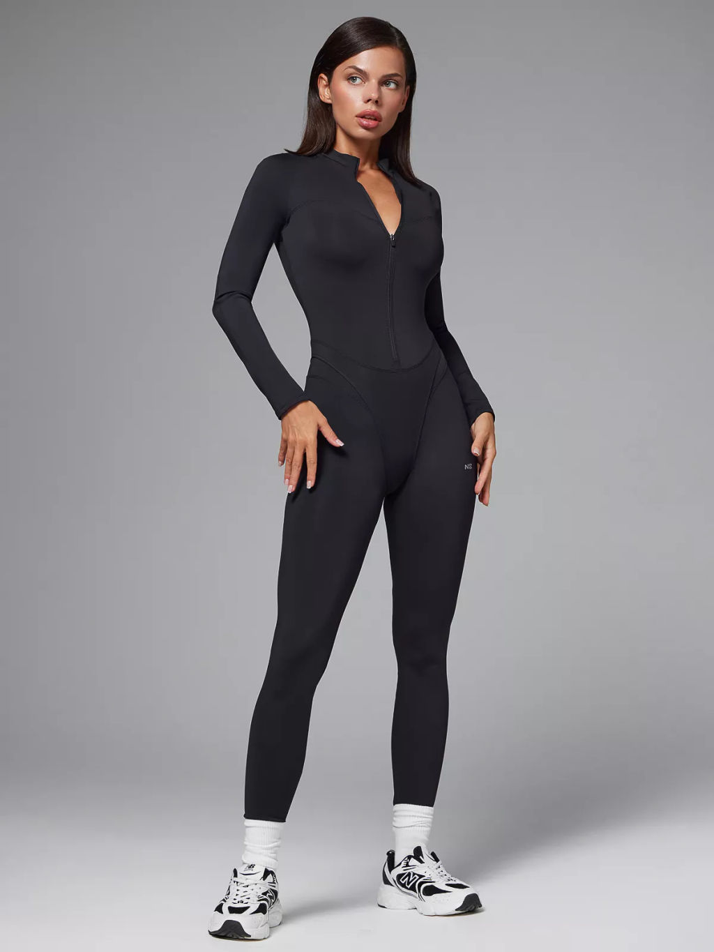 Спортивный комбинезон