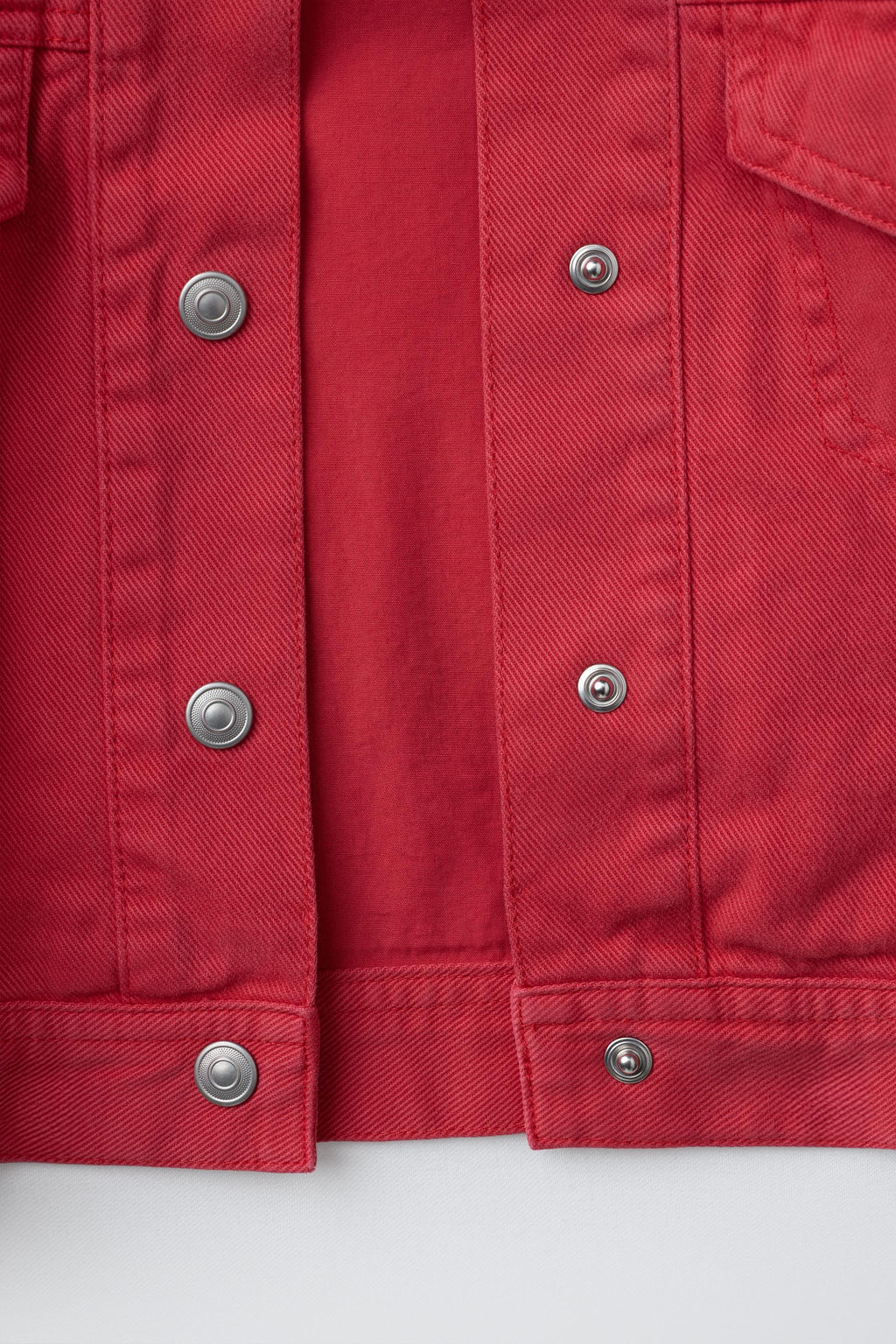 CAZADORA SARGA LISA / Rojo - Zara фото 4