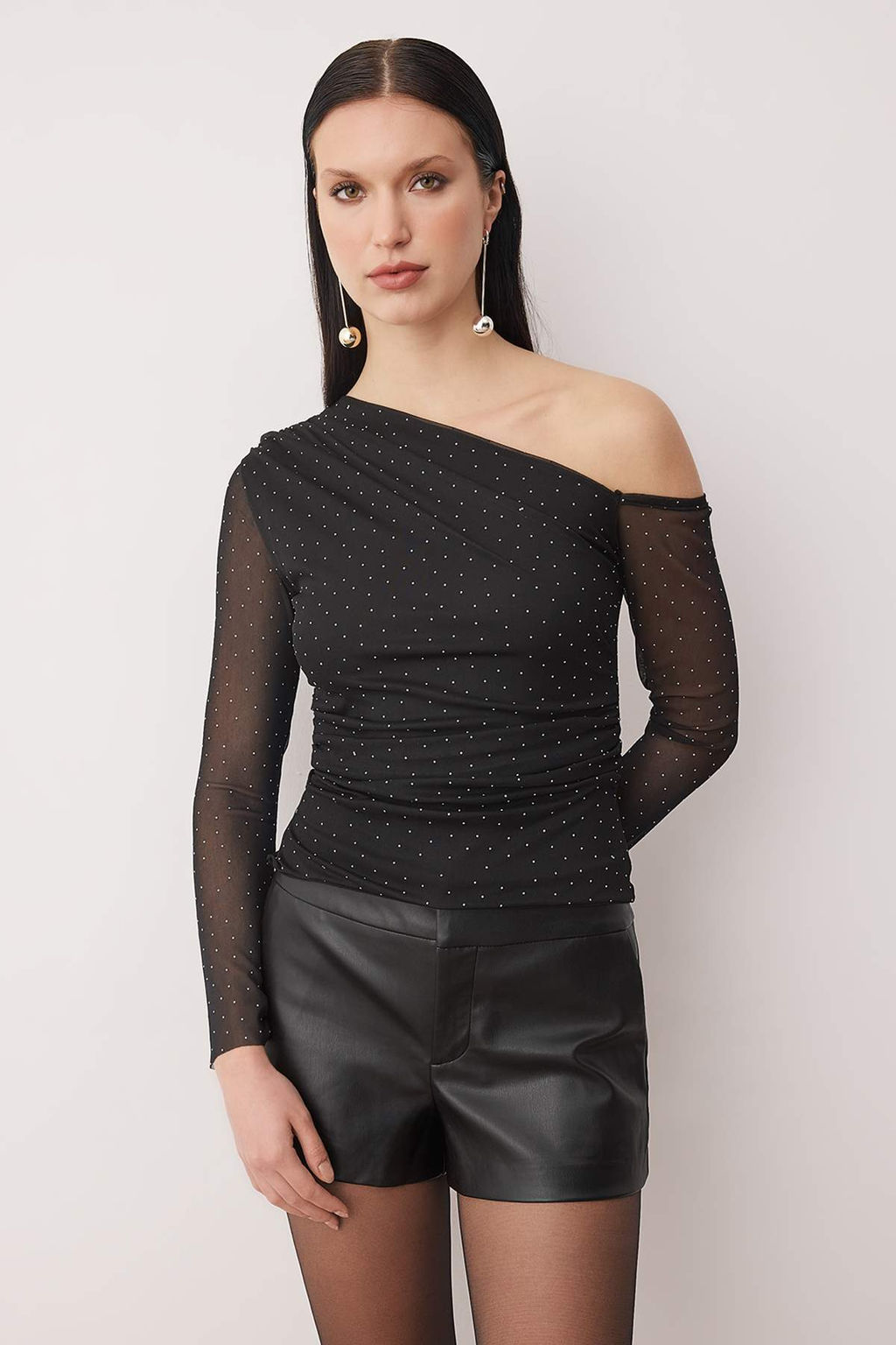 Siyah Par?lt?l? Tas Bask?l? Asimetrik Yaka Orme Party Bluz TPRAW26BZ00061