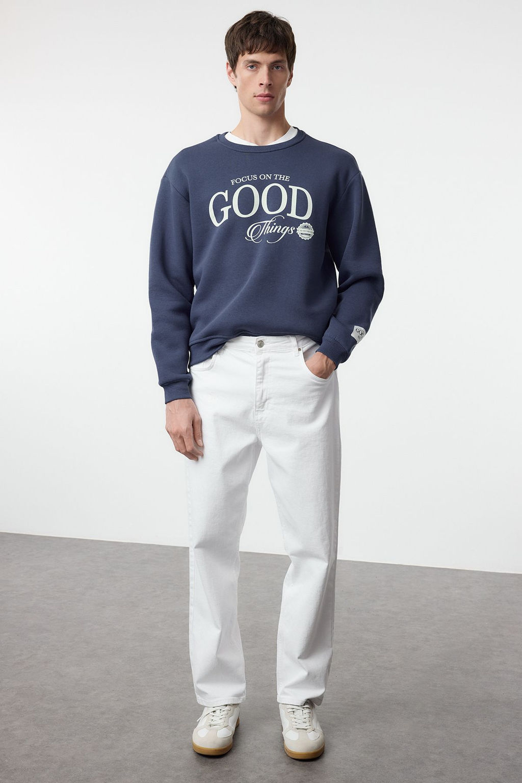 TRENDYOL MAN Lacivert Oversize/Genis Kesim Ici Polar/S?cak Tutan Bask?l? Sweatshirt TMNAW25SW00064 - Trendyolmilla фото 3