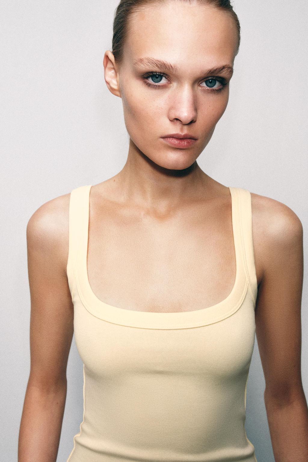 TOP ALGOD?N MANGA SISA / Amarillo