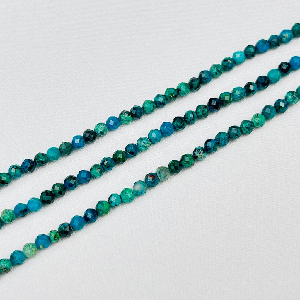 Бусины из украшений из Хризоколлы (118 бусин)