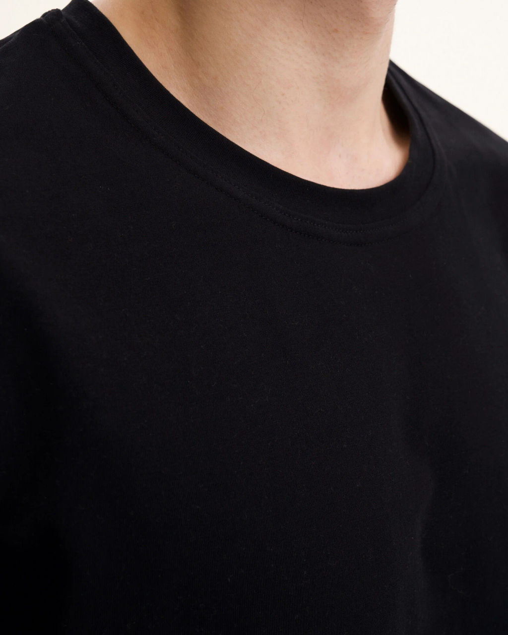 Базовая черная футболка Soft - Argo classic фото 8